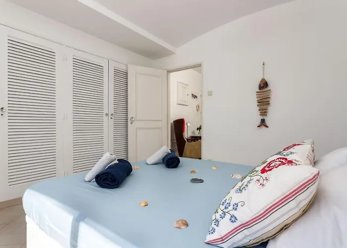 Marina Penthouse Center Φάρο