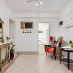 Marina Penthouse Center 公寓