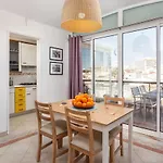 Marina Penthouse Center * 法鲁区